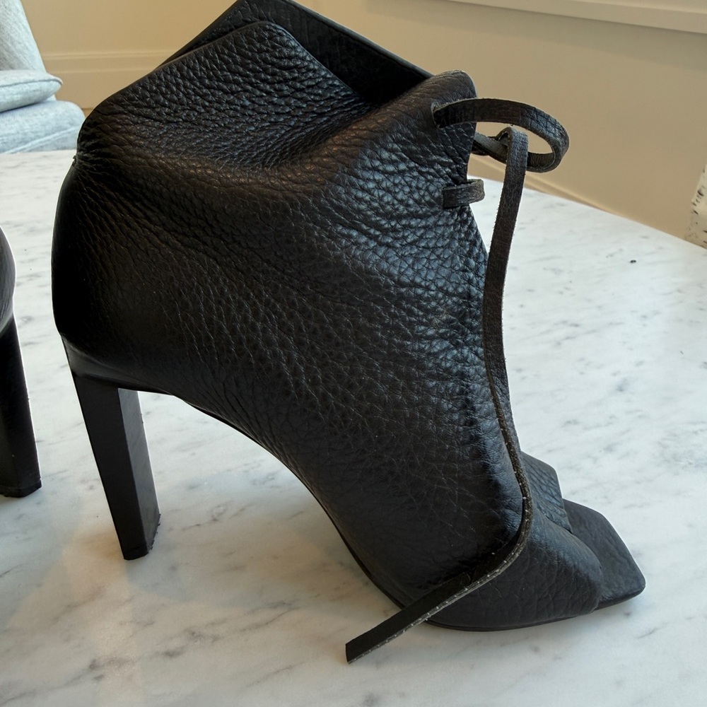 Elegant Black Women's Ankle Boots